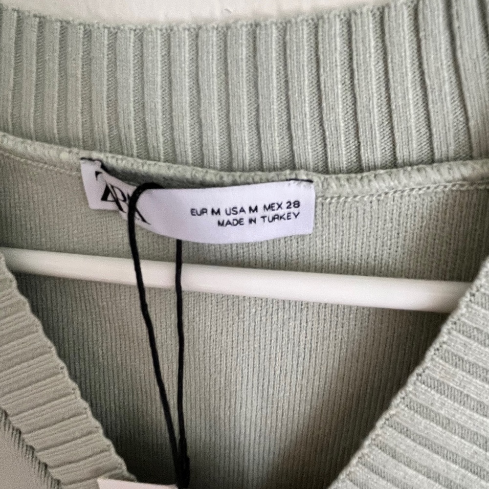 Zara sage v neck sleeveless sweater
